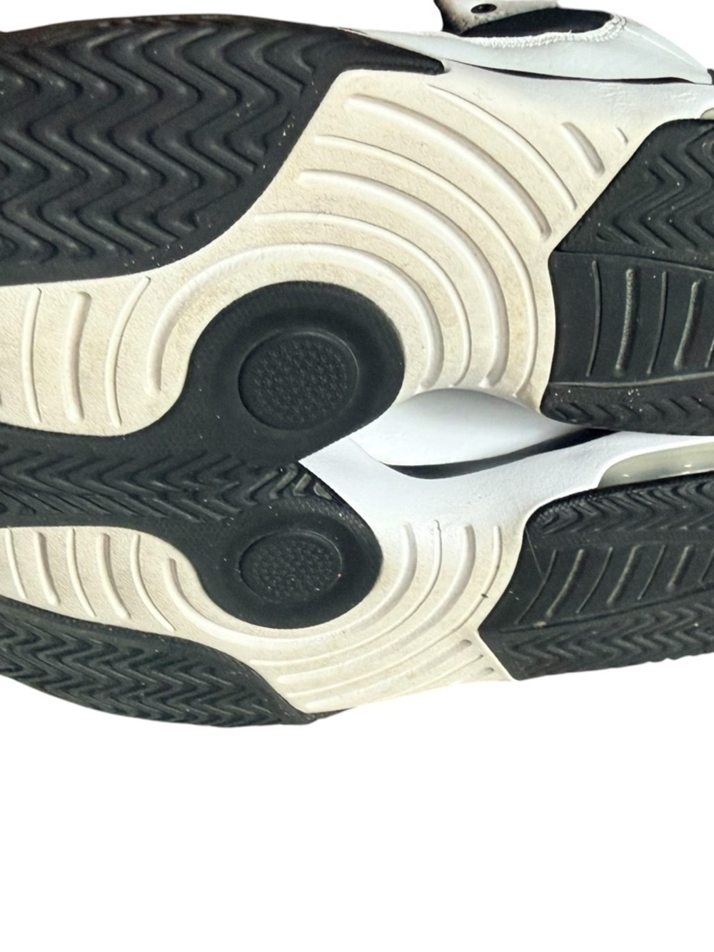 Jordan Sneakers - Picture 5 of 9